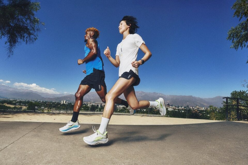 HOKA CLIFTON11